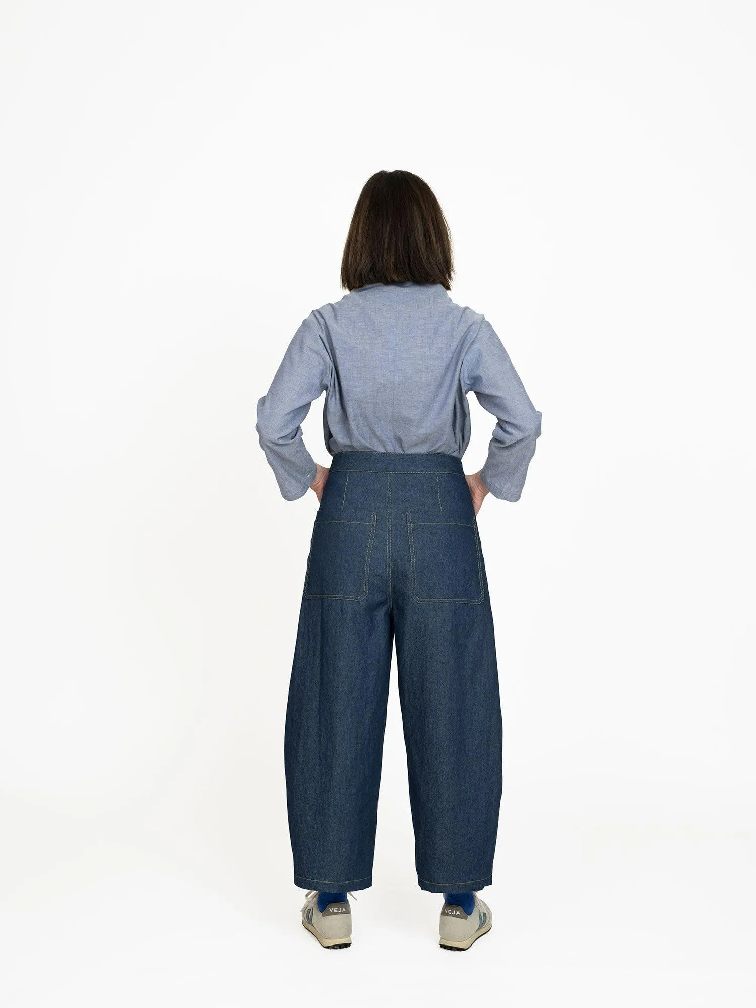 BARREL-LEG TROUSERS PATTERN