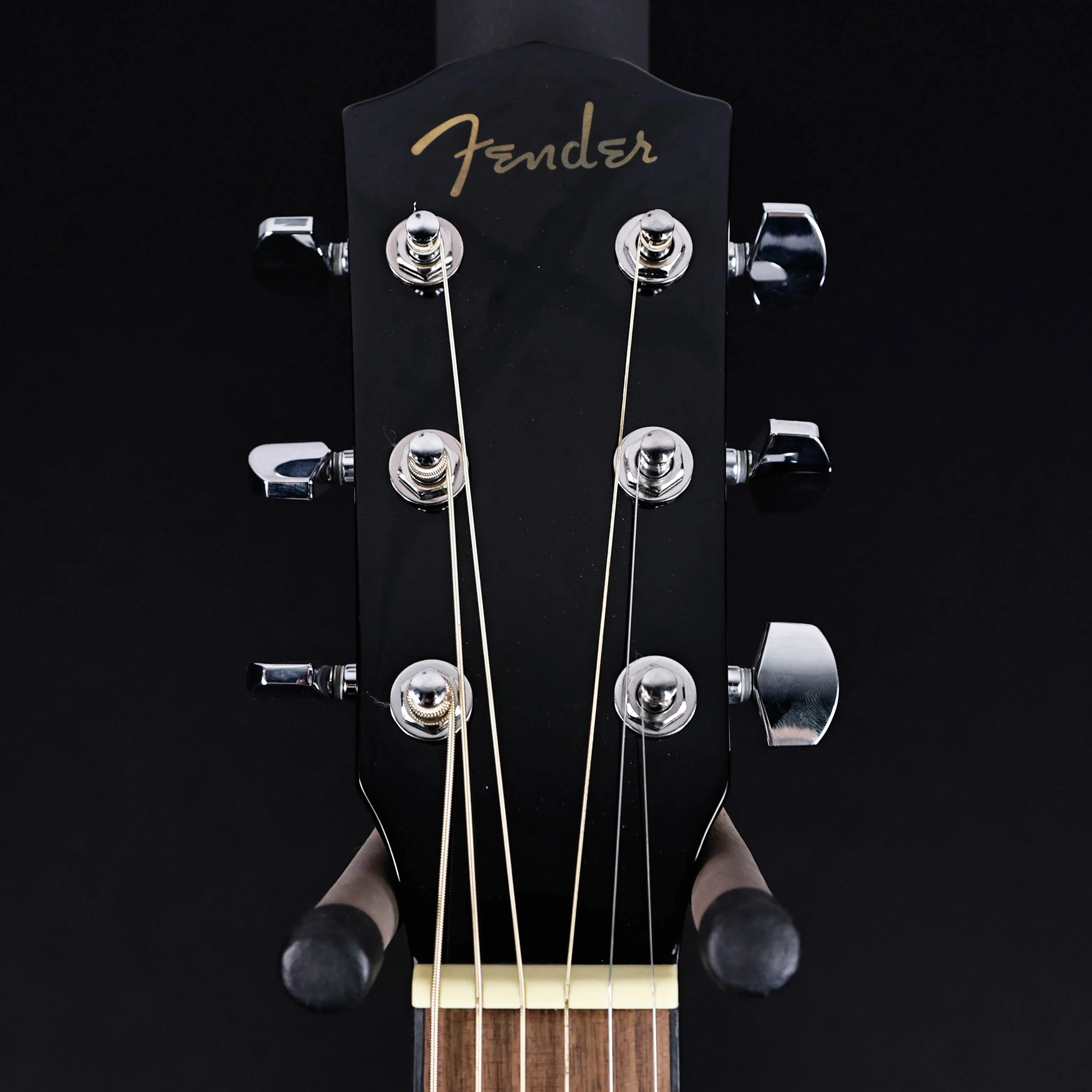 Fender CC-60SCE Concert, Walnut Fb, Black 4lbs 1.4oz